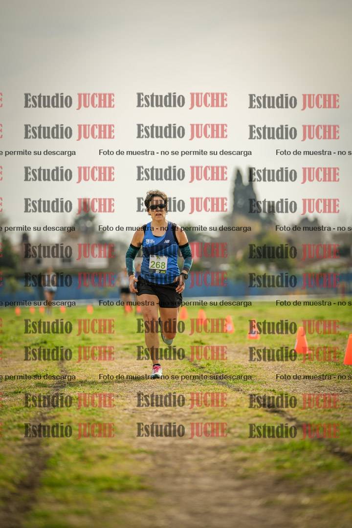 Fotos de la llegada del cross de 4000 m - mujeres