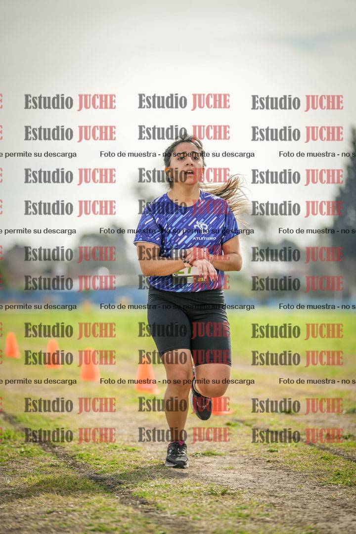 Fotos de la llegada del cross de 4000 m - mujeres