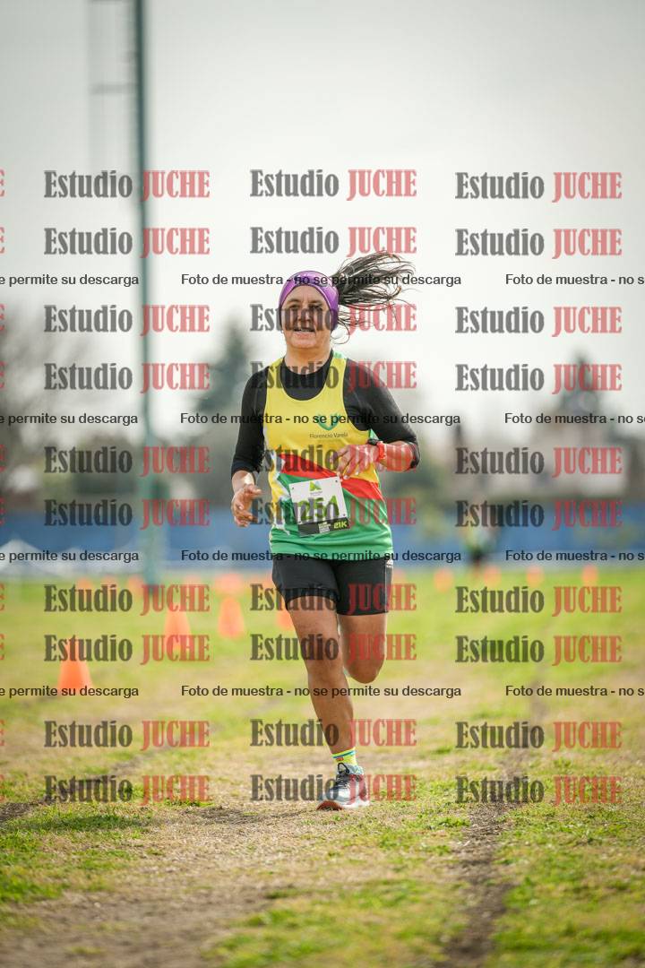 Fotos de la llegada del cross de 4000 m - mujeres