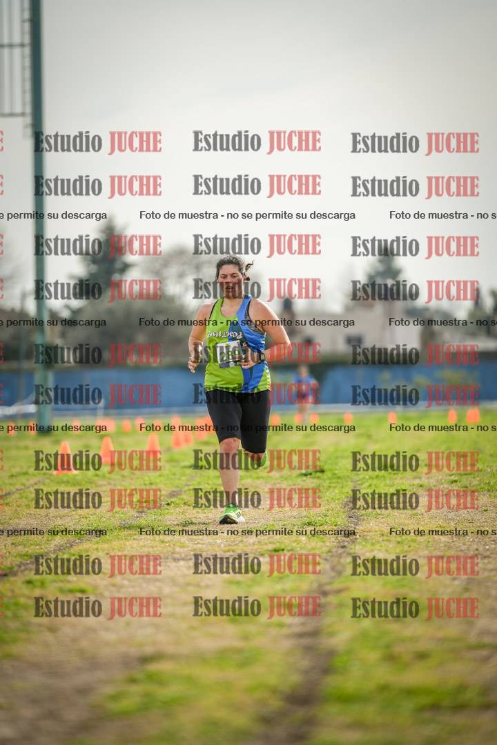 Fotos de la llegada del cross de 4000 m - mujeres