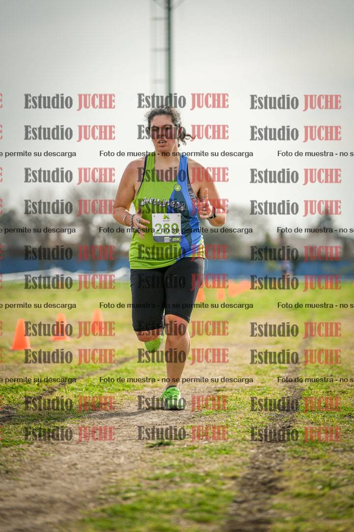 Fotos de la llegada del cross de 4000 m - mujeres