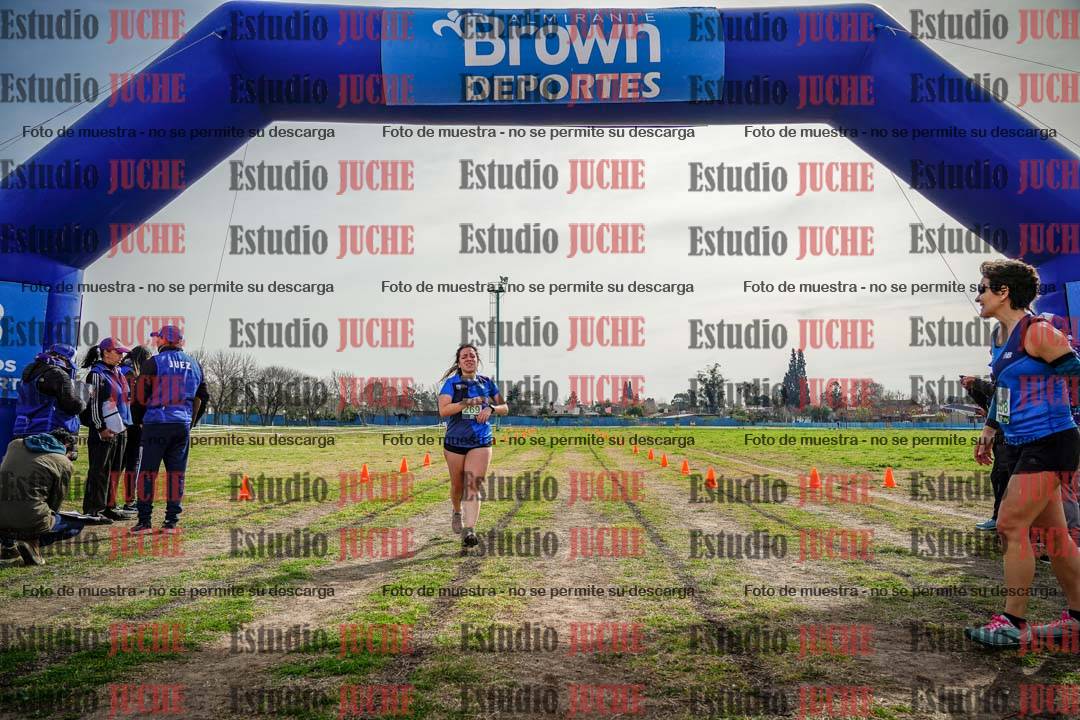 Fotos de la llegada del cross de 4000 m - mujeres