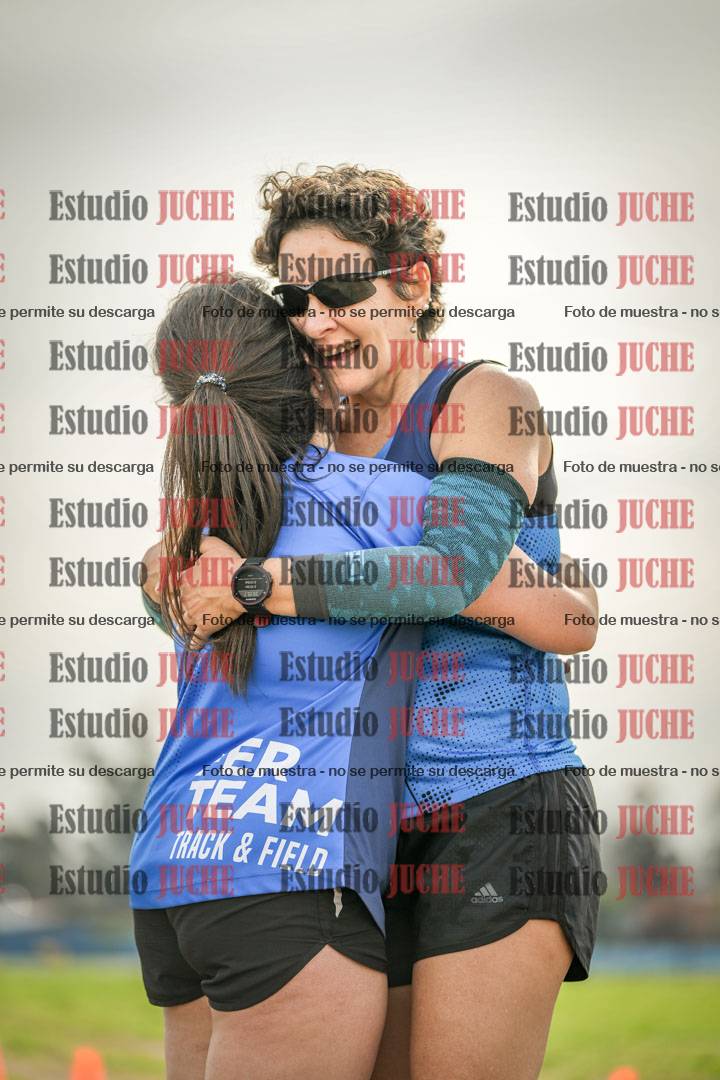 Fotos de la llegada del cross de 4000 m - mujeres