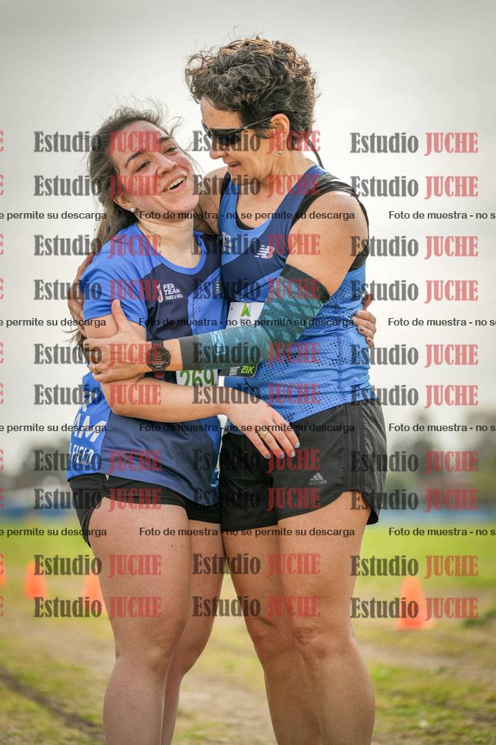 Fotos de la llegada del cross de 4000 m - mujeres