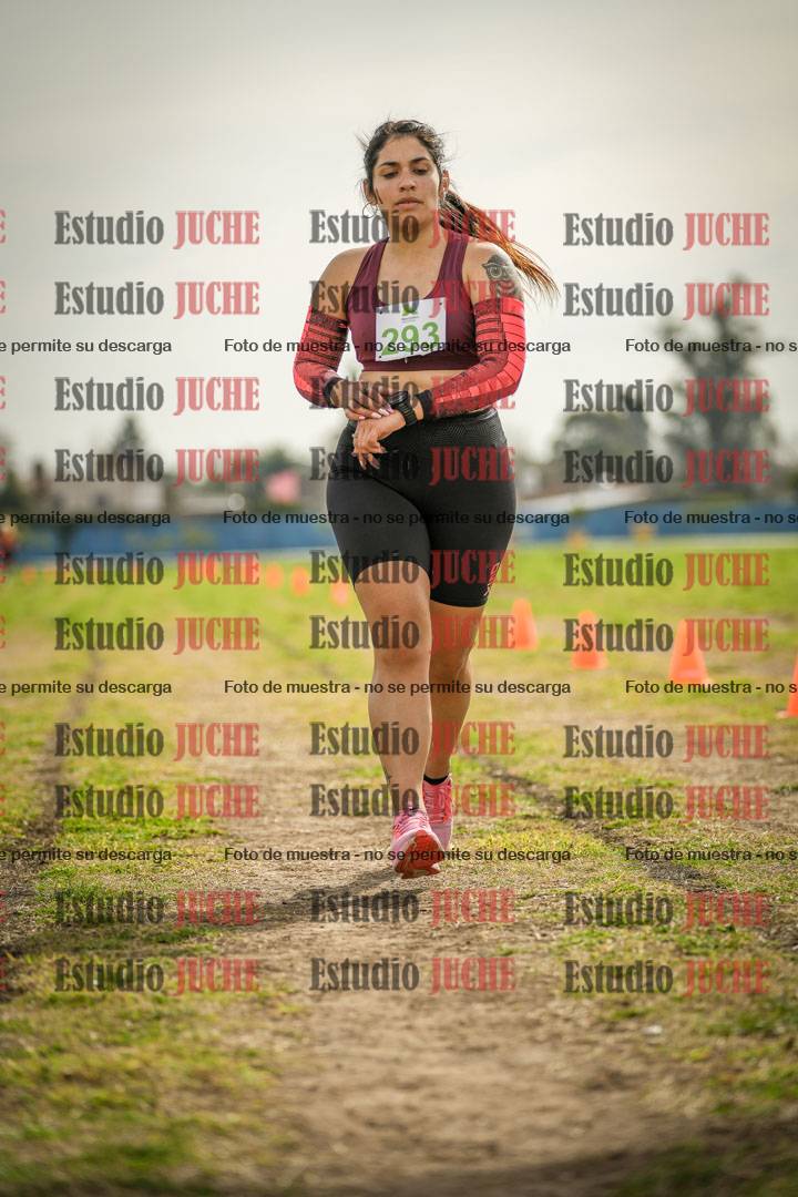 Fotos de la llegada del cross de 4000 m - mujeres