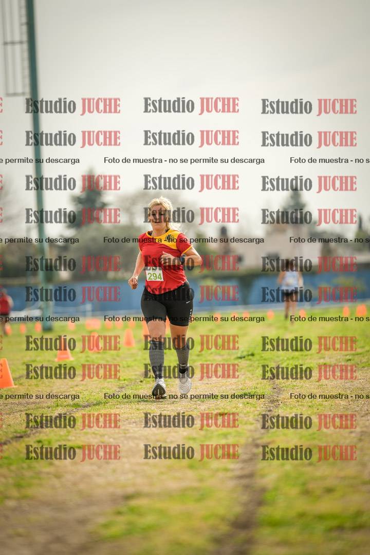 Fotos de la llegada del cross de 4000 m - mujeres
