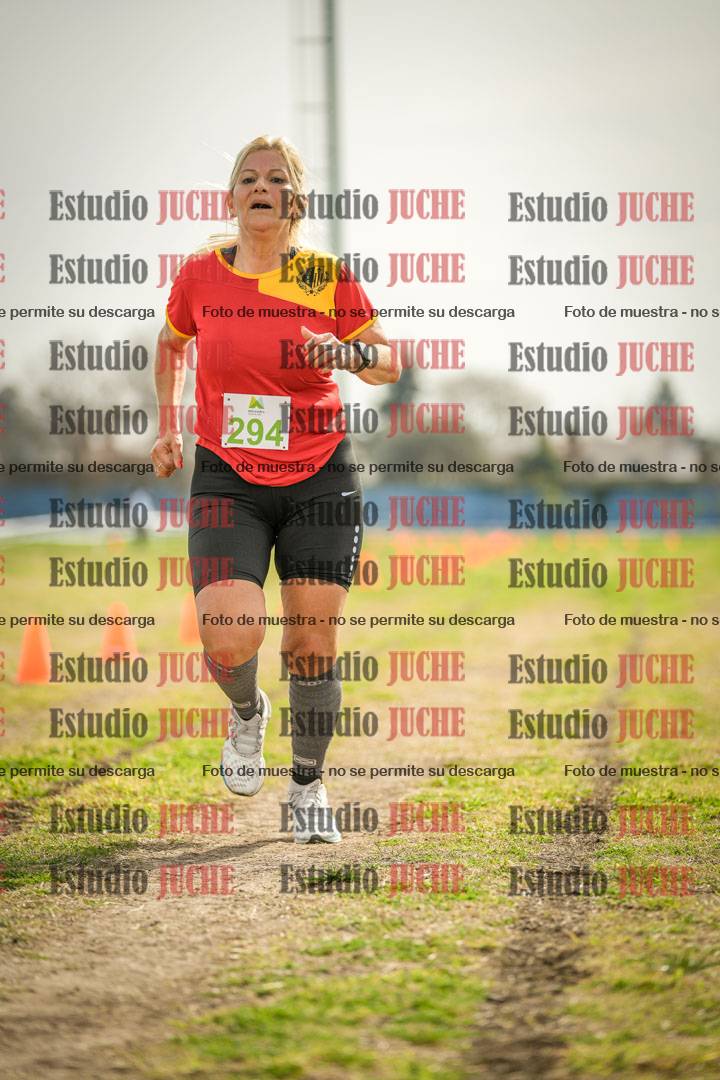 Fotos de la llegada del cross de 4000 m - mujeres