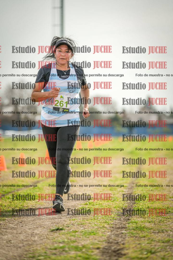 Fotos de la llegada del cross de 4000 m - mujeres