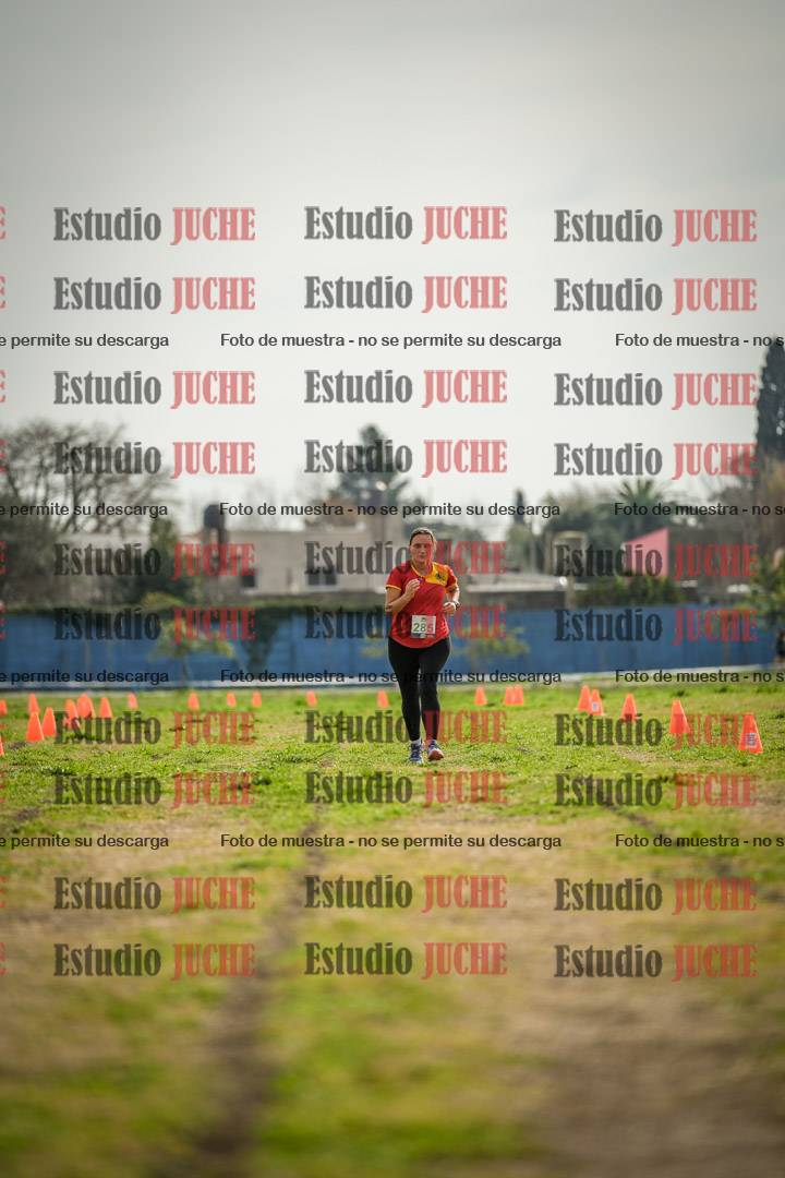 Fotos de la llegada del cross de 4000 m - mujeres