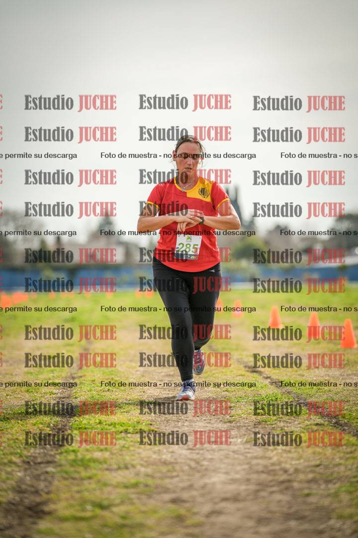 Fotos de la llegada del cross de 4000 m - mujeres