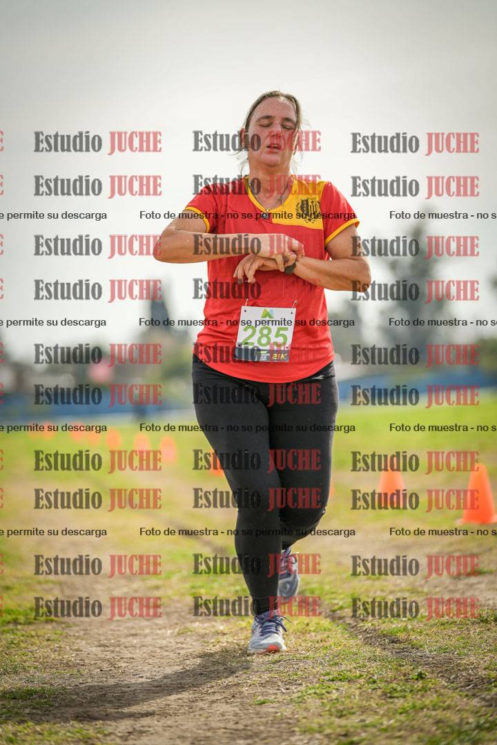 Fotos de la llegada del cross de 4000 m - mujeres