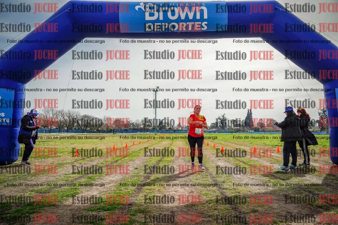 Fotos de la llegada del cross de 4000 m - mujeres