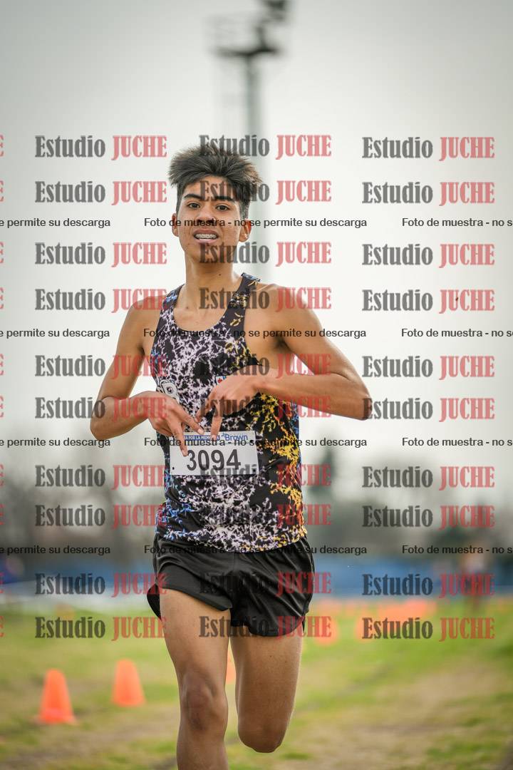 Fotos de la llegada del cross de 2000 m