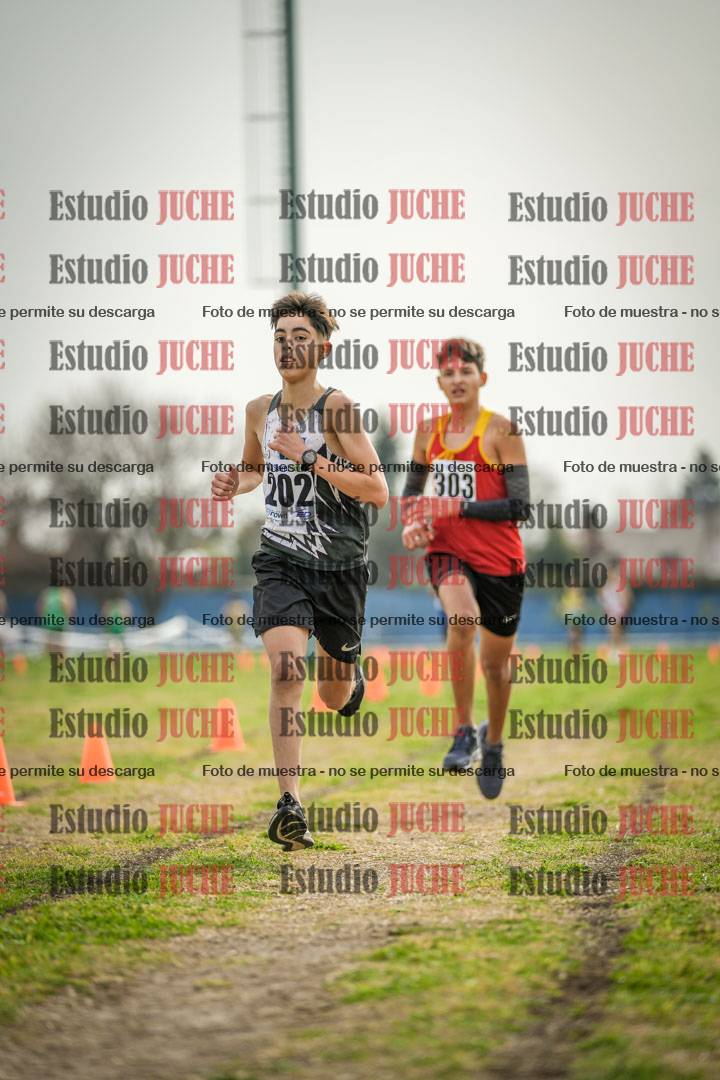 Fotos de la llegada del cross de 2000 m