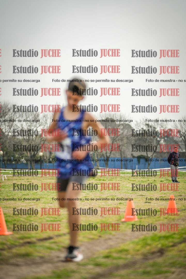 Fotos de la llegada del cross de 2000 m