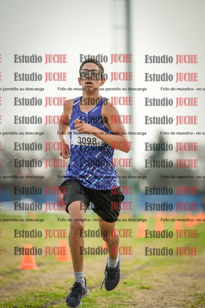 Fotos de la llegada del cross de 2000 m