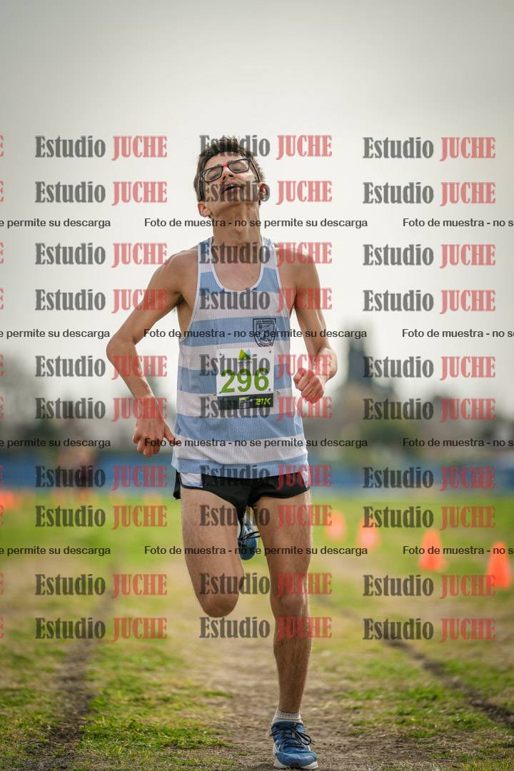 Fotos de la llegada del cross de 2000 m