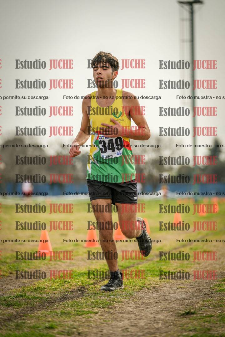 Fotos de la llegada del cross de 2000 m