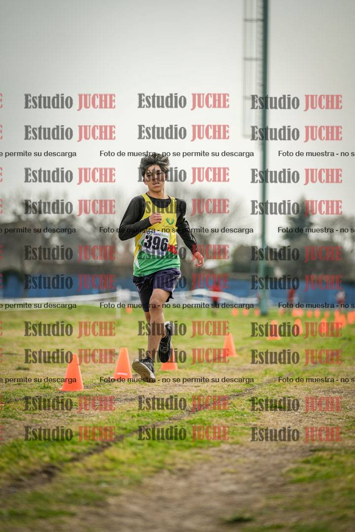 Fotos de la llegada del cross de 2000 m