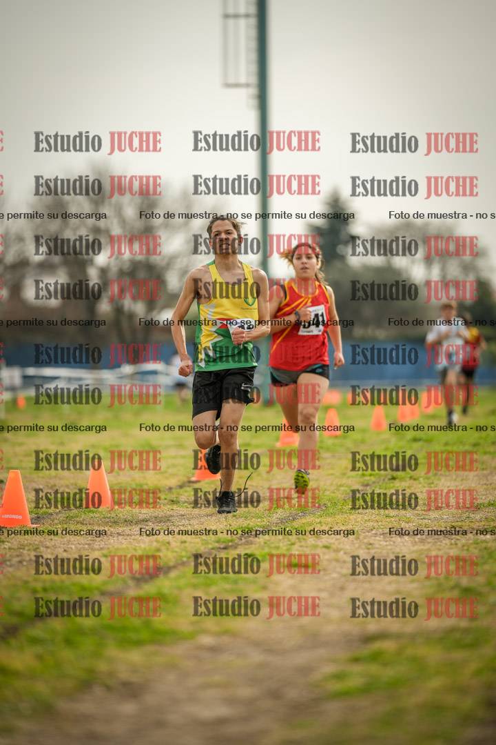 Fotos de la llegada del cross de 2000 m
