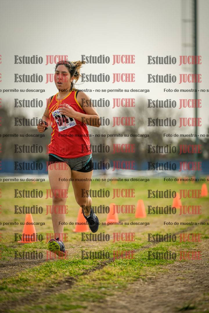 Fotos de la llegada del cross de 2000 m