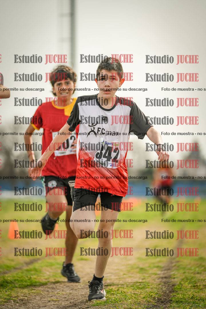 Fotos de la llegada del cross de 2000 m