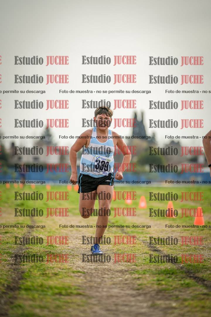Fotos de la llegada del cross de 2000 m