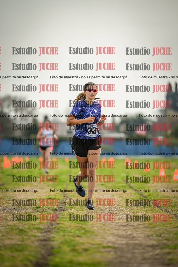 Fotos de la llegada del cross de 2000 m