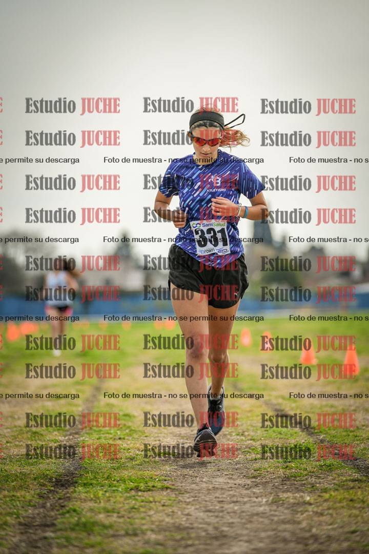 Fotos de la llegada del cross de 2000 m