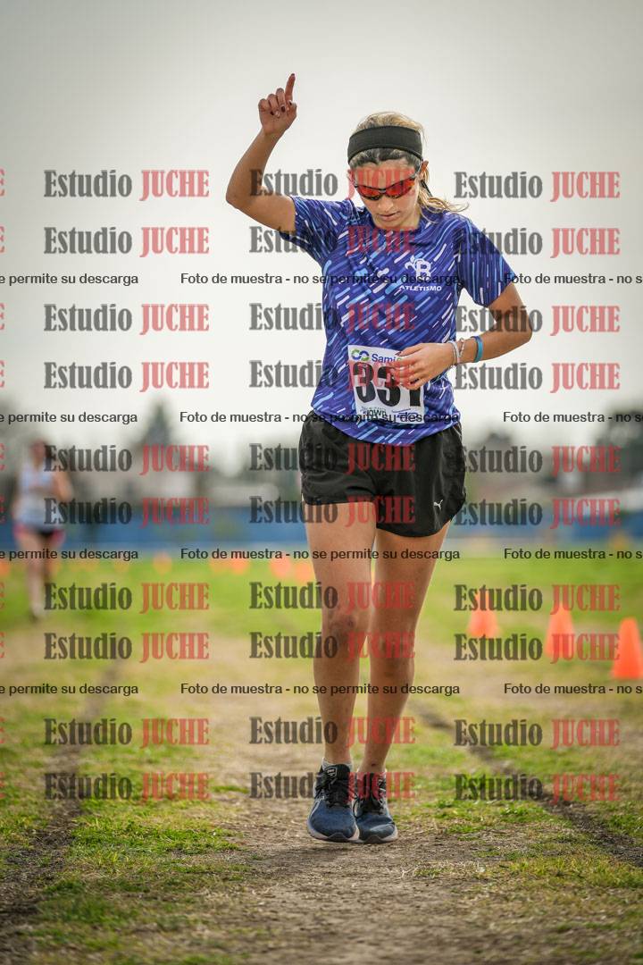Fotos de la llegada del cross de 2000 m