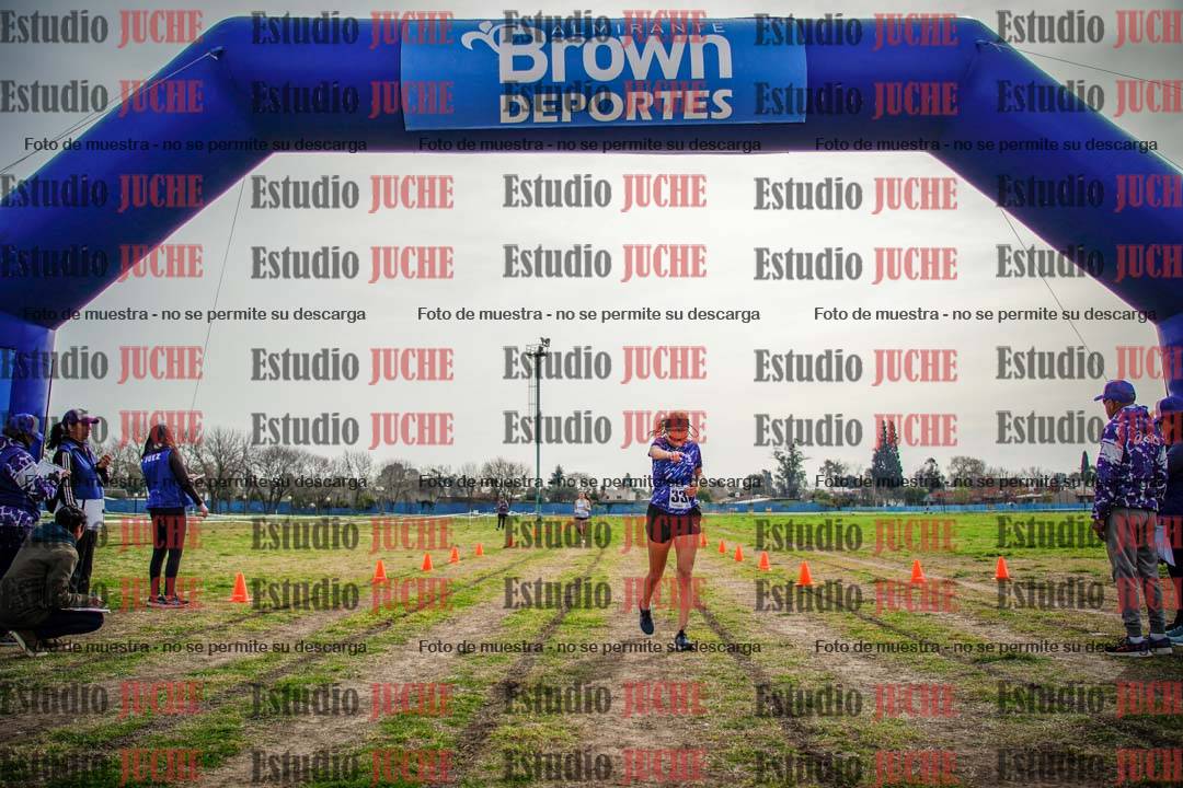 Fotos de la llegada del cross de 2000 m