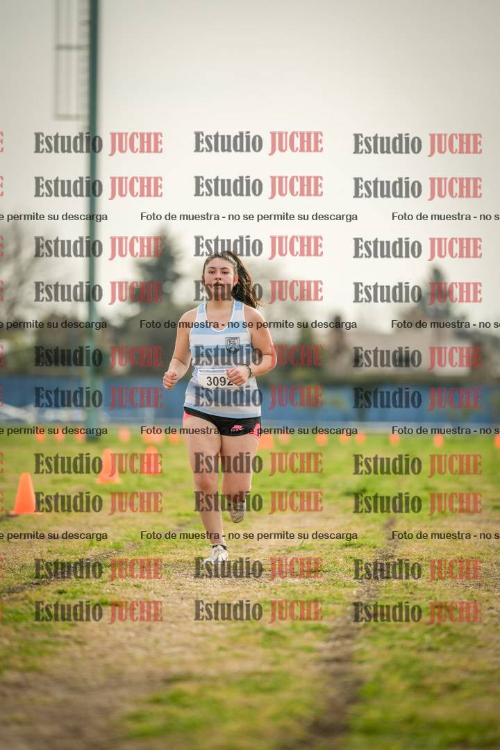 Fotos de la llegada del cross de 2000 m