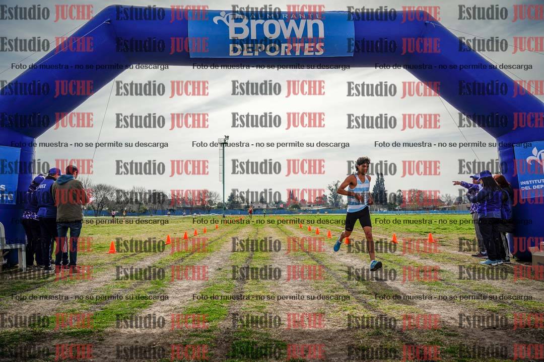 Fotos de la llegada del cross de 6000 m