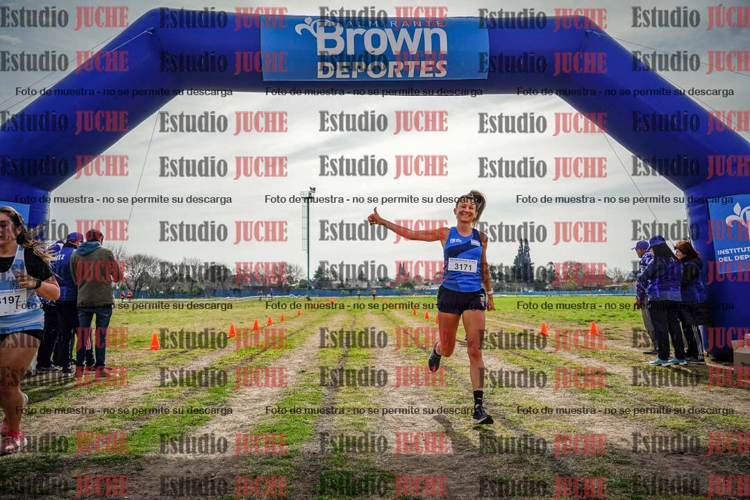 Fotos de la llegada del cross de 6000 m