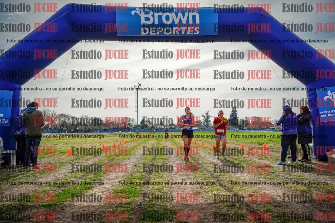 Fotos de la llegada del cross de 6000 m