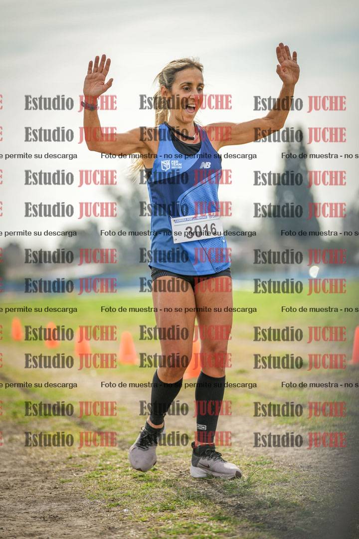 Fotos de la llegada del cross de 6000 m