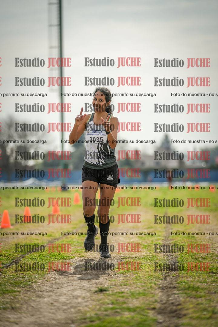 Fotos de la llegada del cross de 6000 m
