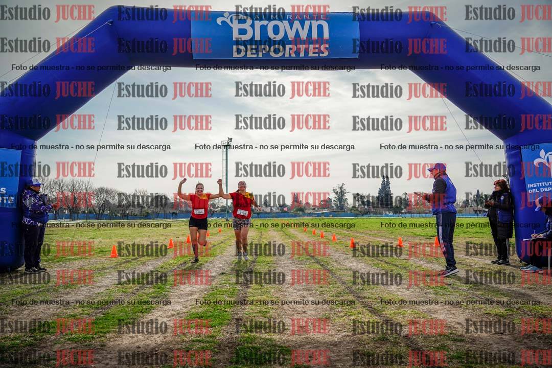 Fotos de la llegada del cross de 6000 m