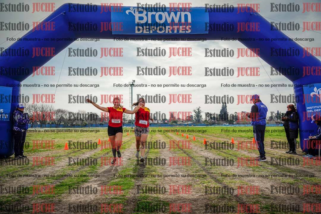Fotos de la llegada del cross de 6000 m