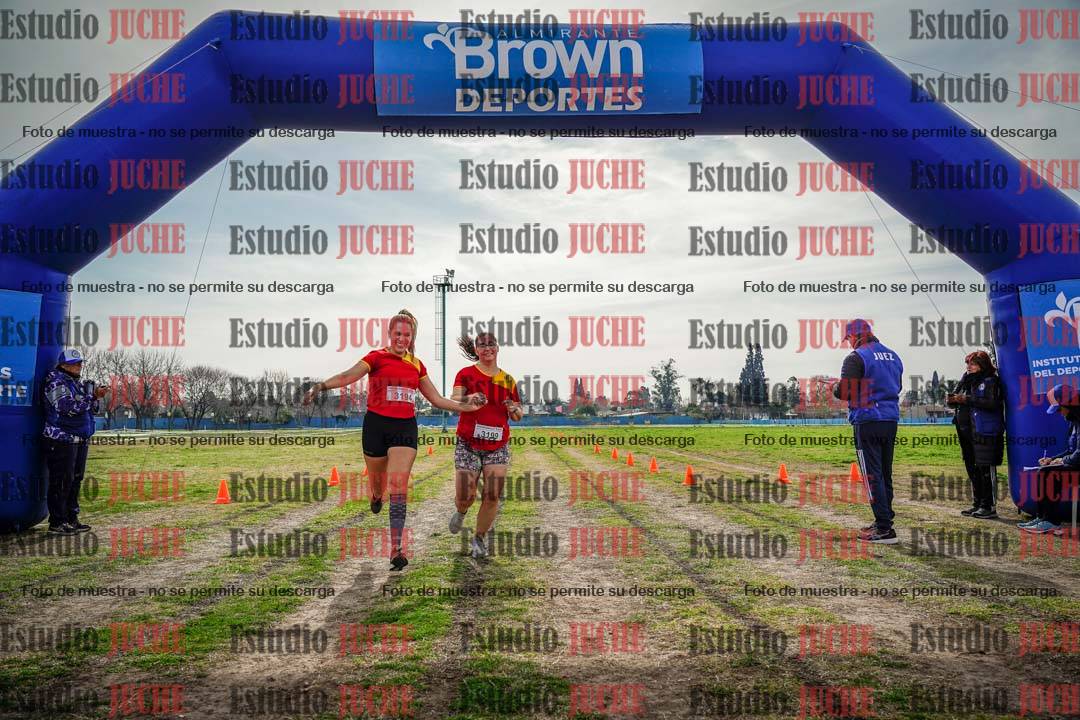 Fotos de la llegada del cross de 6000 m