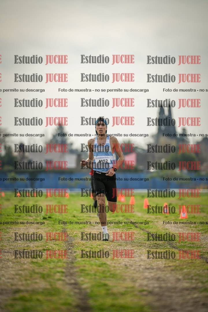 Fotos de la llegada del cross de 8000 m