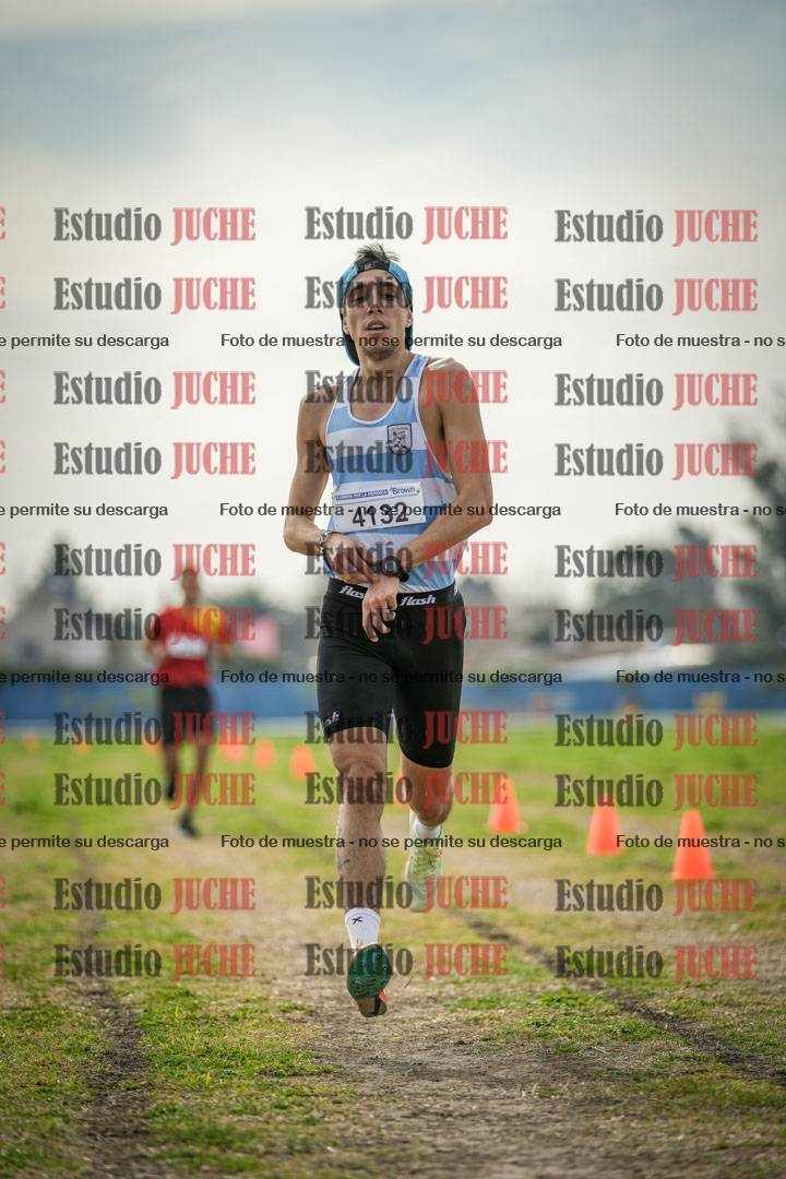 Fotos de la llegada del cross de 8000 m