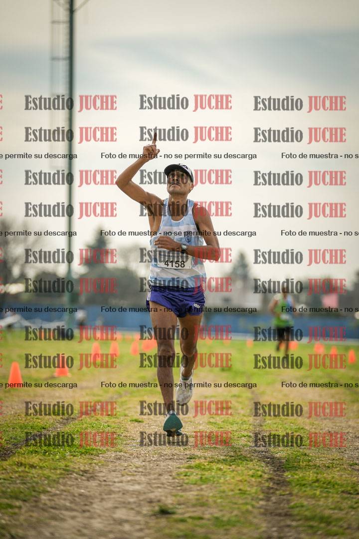 Fotos de la llegada del cross de 8000 m