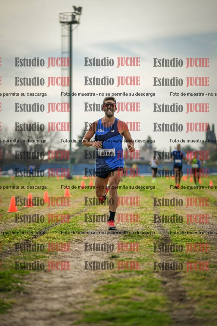 Fotos de la llegada del cross de 8000 m