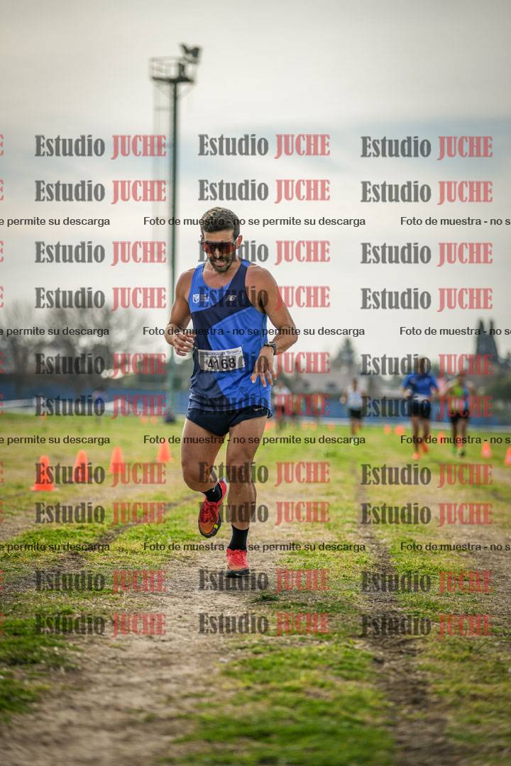 Fotos de la llegada del cross de 8000 m