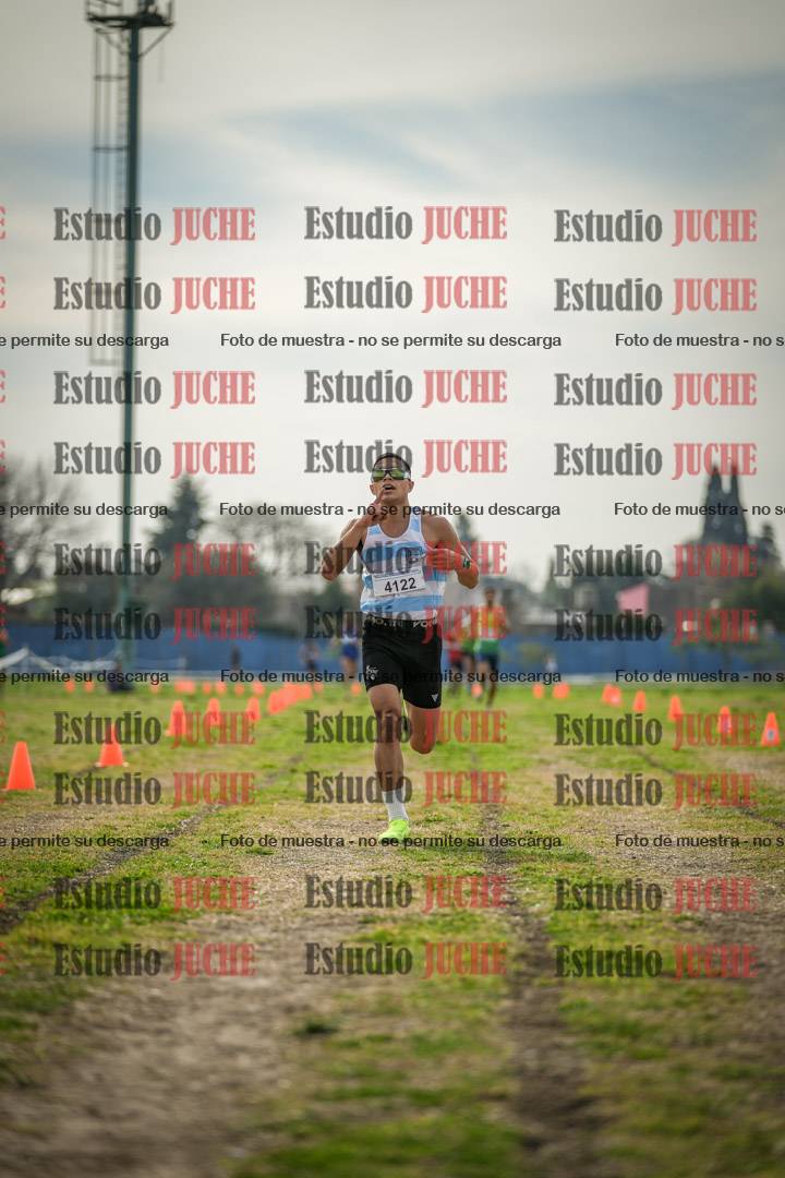 Fotos de la llegada del cross de 8000 m