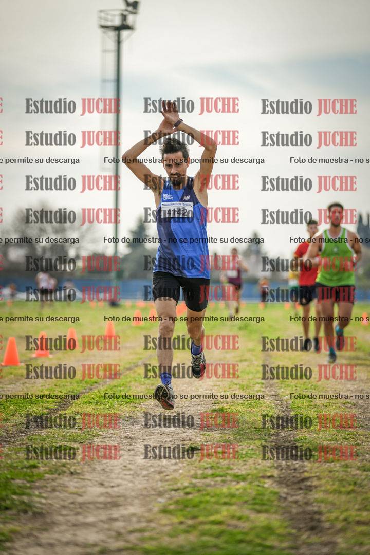 Fotos de la llegada del cross de 8000 m