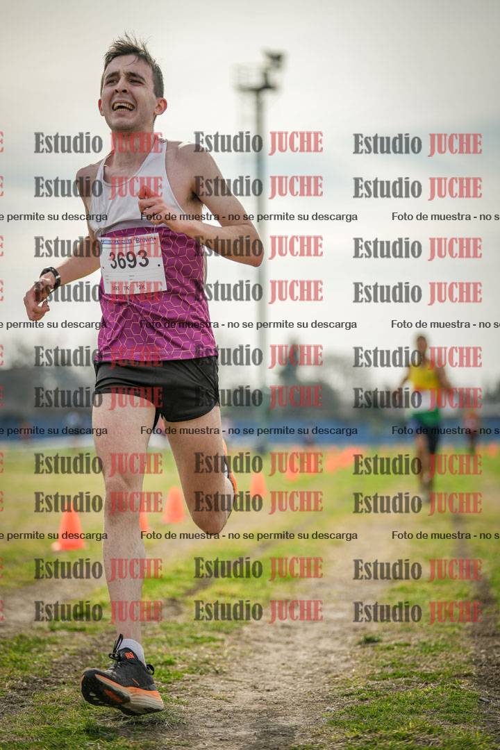Fotos de la llegada del cross de 8000 m