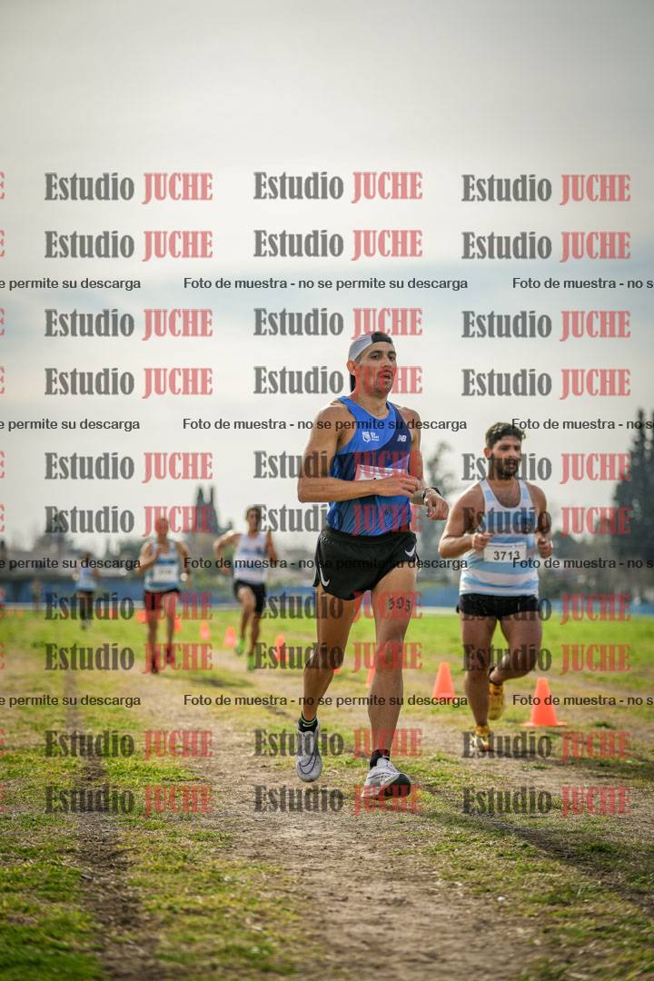 Fotos de la llegada del cross de 8000 m