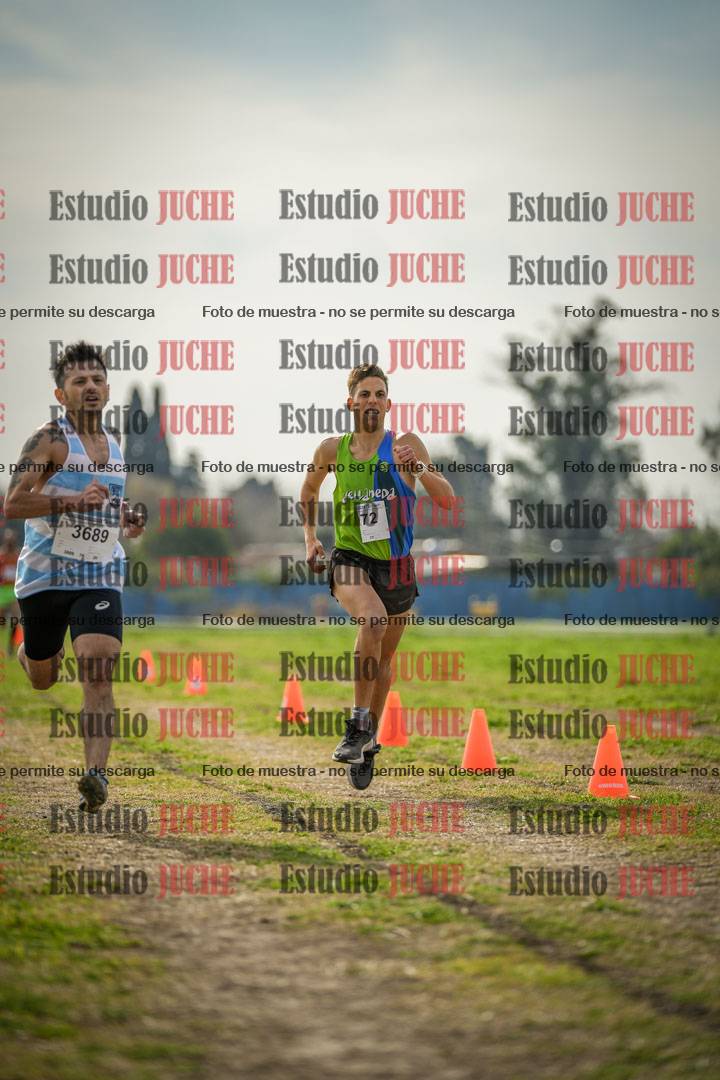 Fotos de la llegada del cross de 8000 m